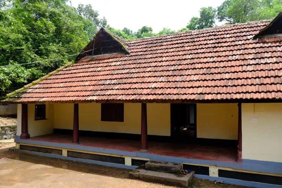 Thiruvankulam - Heritage Nalukettu